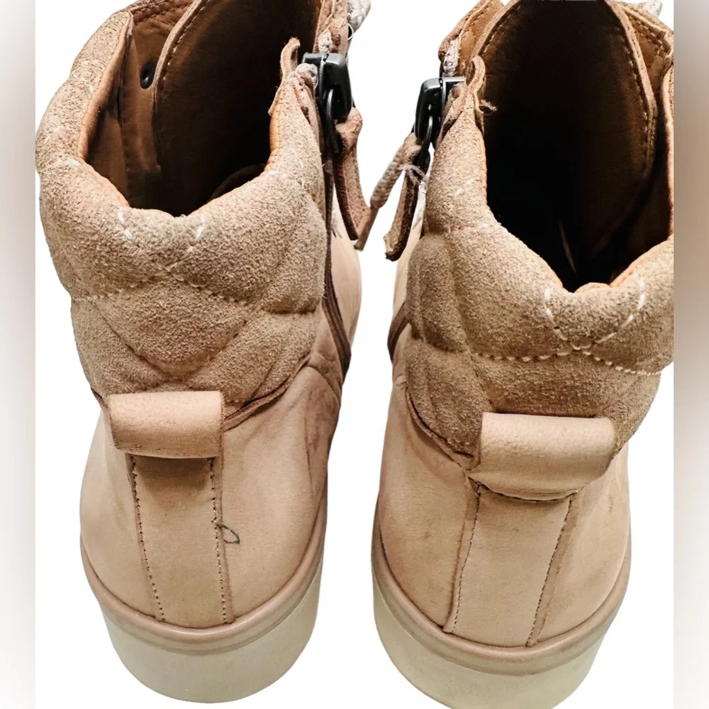 Caslon Hanley Women Water Resistant Blush Pink Leather Ankle Booties Size 9M